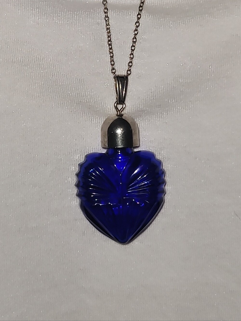Vtg Glass Heart Perfume Pendant Necklace